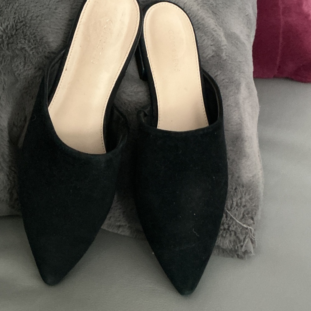 Elegant Black Suede Mules - Picture 4 of 5